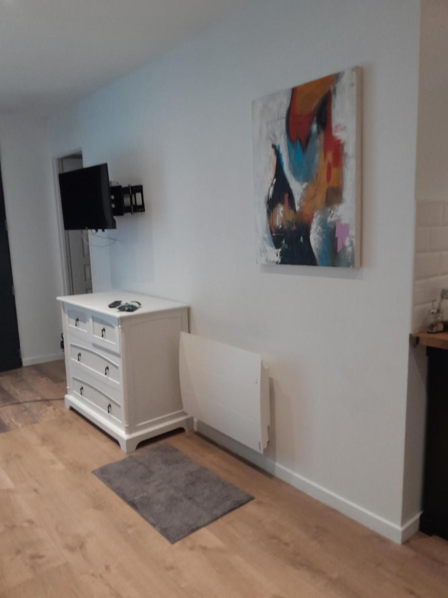 Au Dela Des Remparts Villa Montreuil  Екстериор снимка