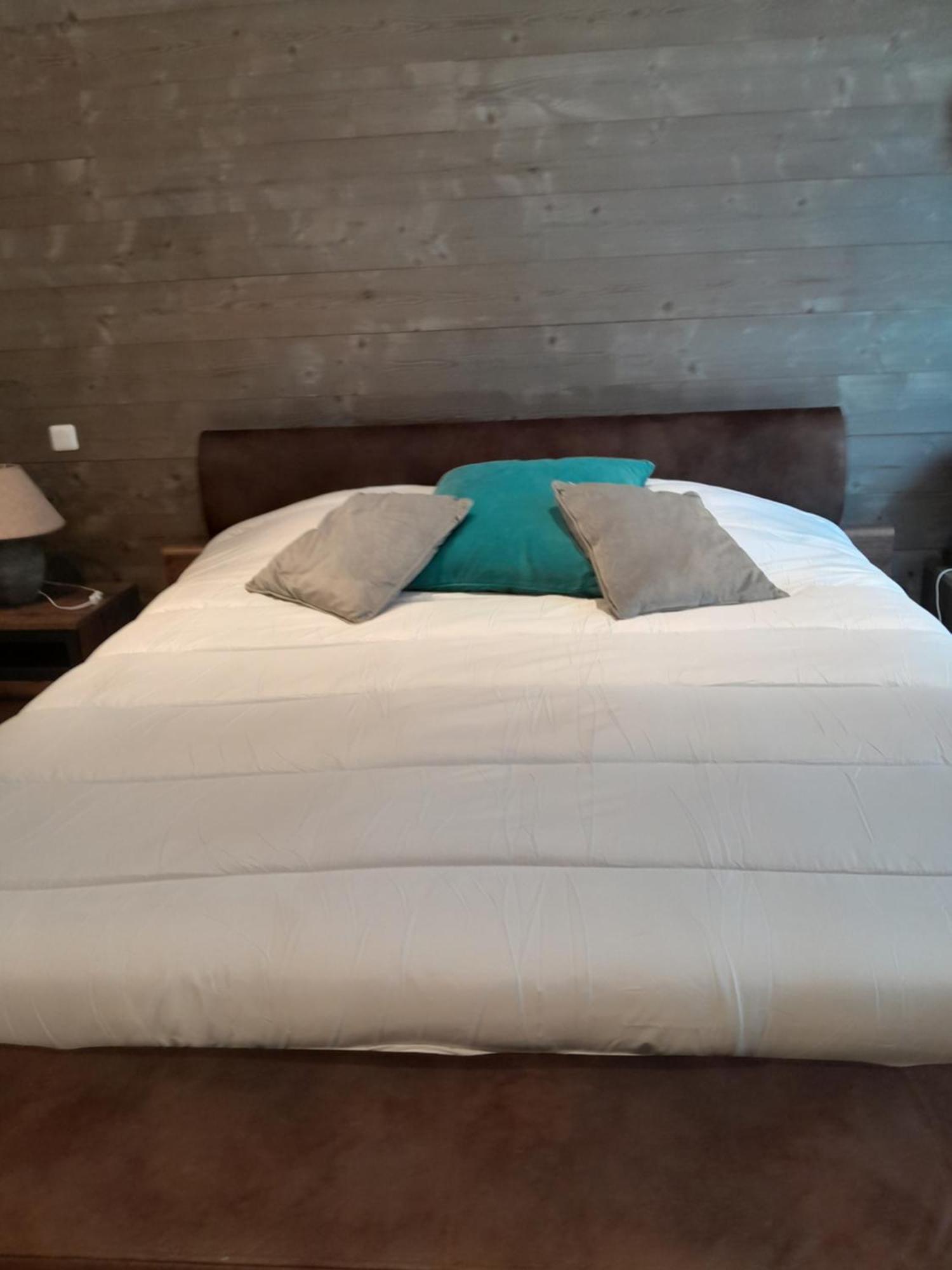 Au Dela Des Remparts Villa Montreuil  Екстериор снимка
