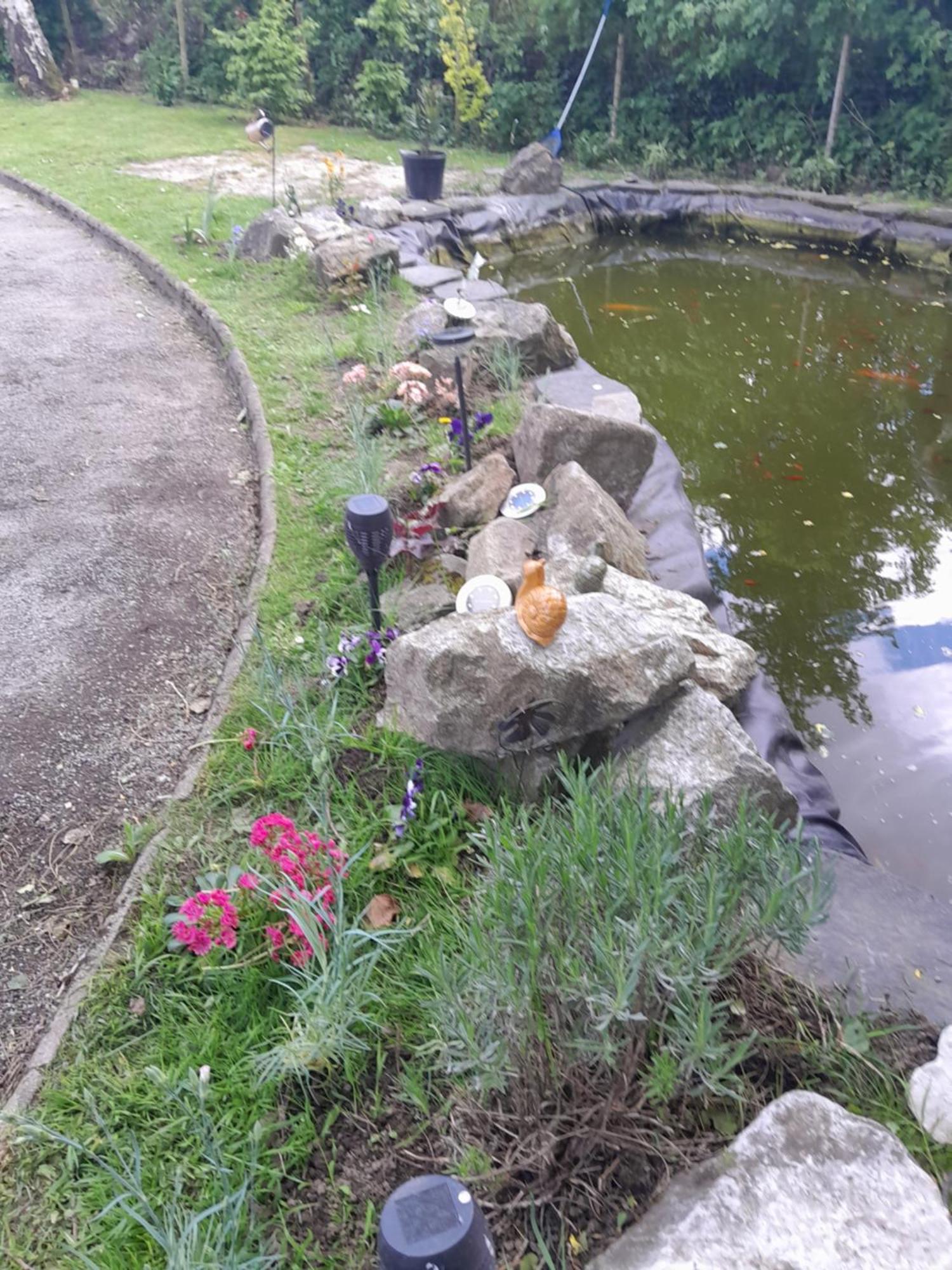 Au Dela Des Remparts Villa Montreuil  Екстериор снимка