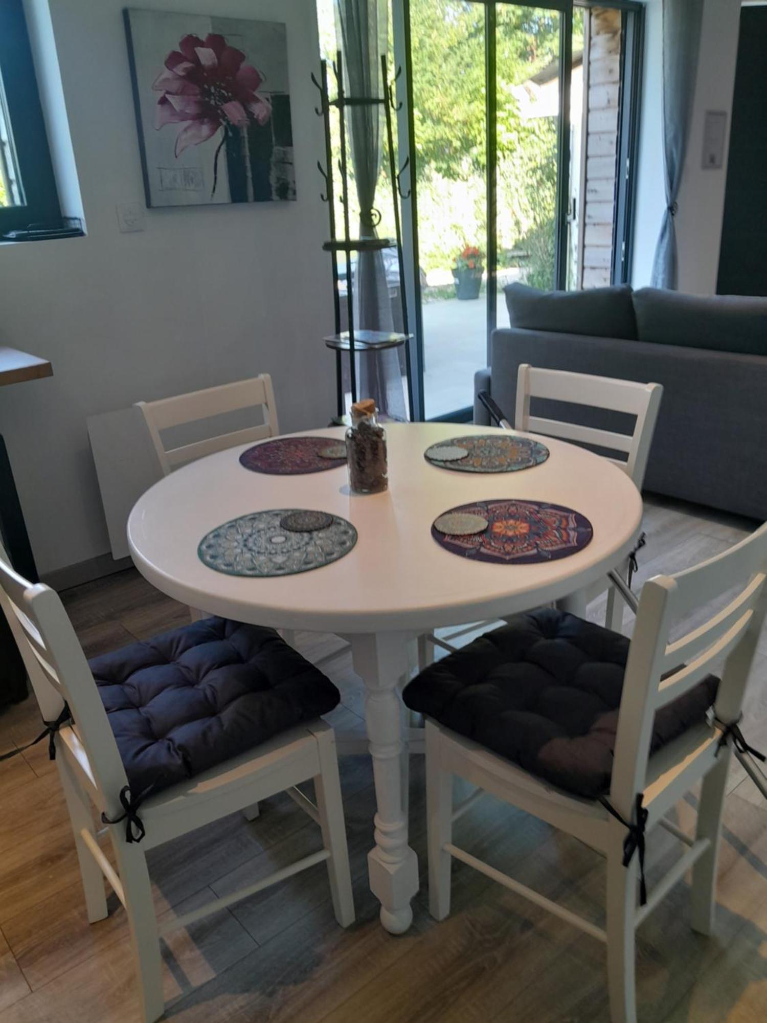 Au Dela Des Remparts Villa Montreuil  Екстериор снимка