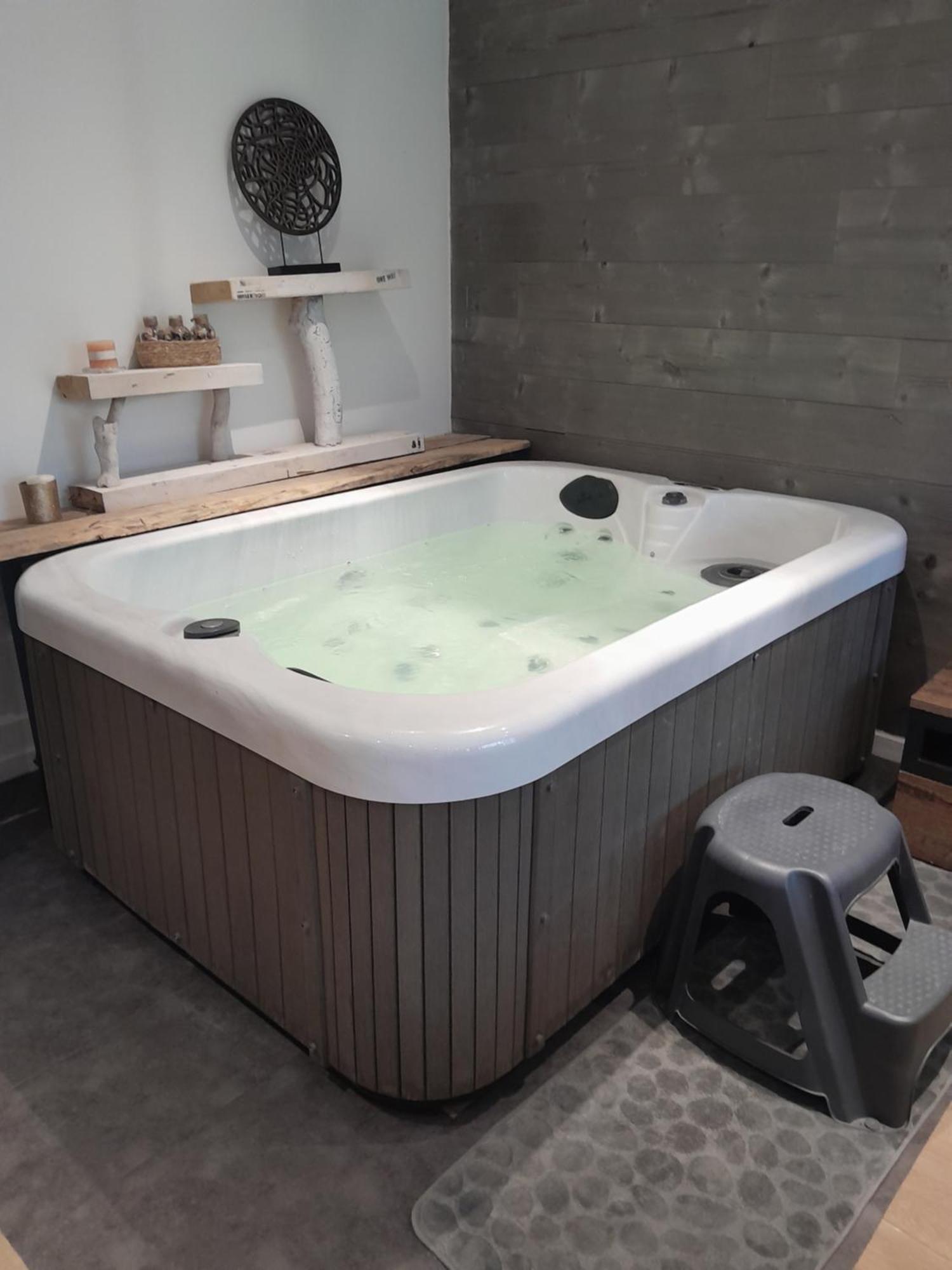 Au Dela Des Remparts Villa Montreuil  Екстериор снимка