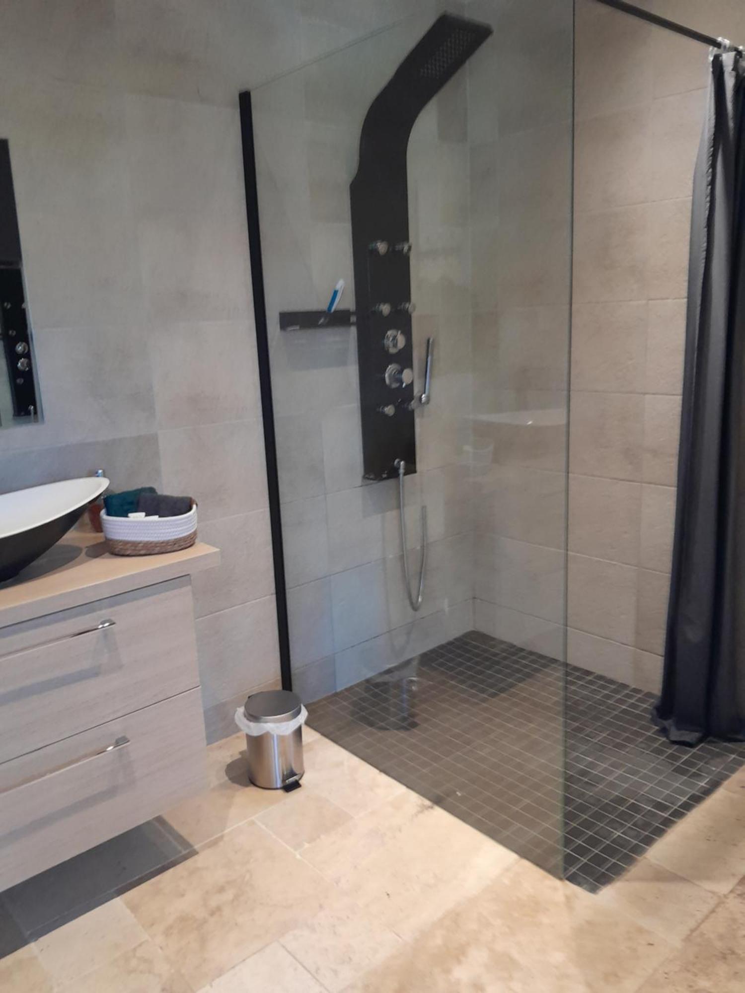 Au Dela Des Remparts Villa Montreuil  Екстериор снимка